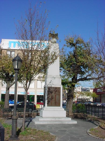 Zoom on the image : Fort Hamilton War Memorial
